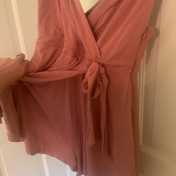 Kimchi Blue romper that looks like a mini dress super soft adjustable size M - Picture 3 of 4